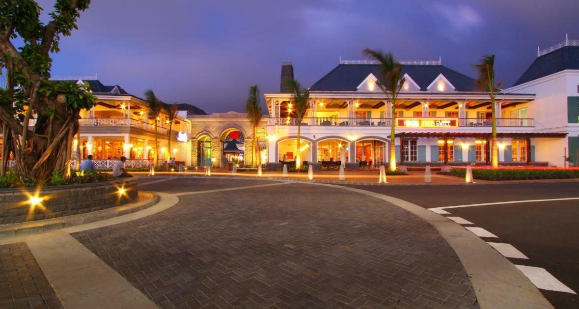Chez Cozy'S Hotel Albion Bagian luar foto